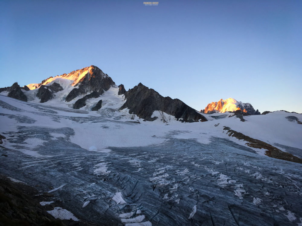 Refuge Albert 1er levé de soleil alpinisme escalade mont blanc chamonix